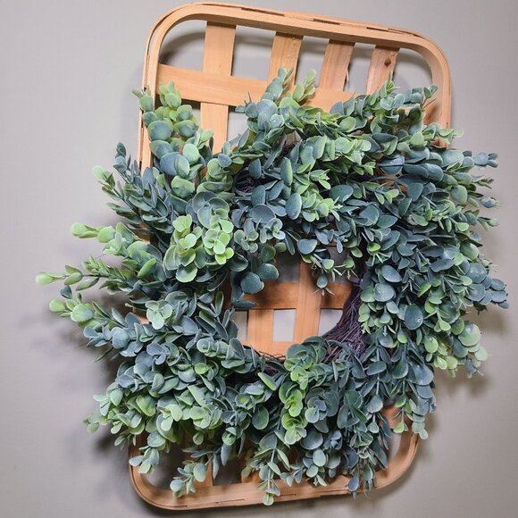 Artificial Eucalyptus Wreath With Tobacco Basket Wall Display Home Decor Greener - Picture 3 of 3